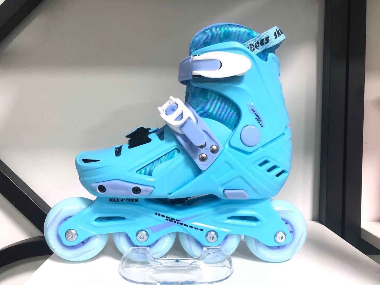 Adjustable roller skates for beginner children's roller skating training